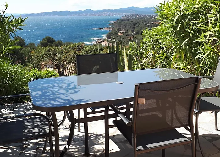 아파트 Duplex, Vue Panoramique Sur La Mediterranee, Piscine, Garage *