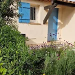 Duplex, Vue Panoramique Sur La Méditerranée, Piscine, Garage Appartamento *