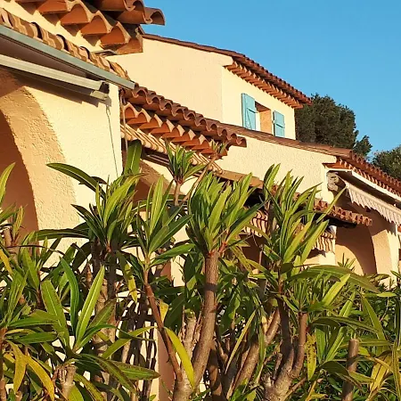 Duplex, Vue Panoramique Sur La Mediterranee, Piscine, Garage Апартаменты Сен-Рафаэль